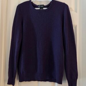 Bloomingdale's Luxurious Cashmere Sweater in Deep Purple